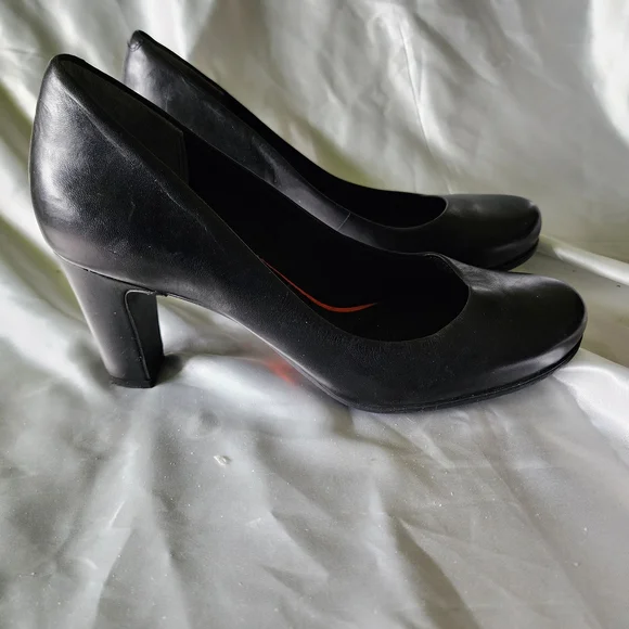 Rockport Black Women's Heels - Picture 3 of 5